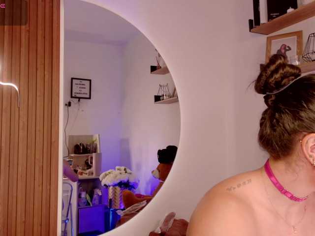 MilaColeman live cam on BongaCams