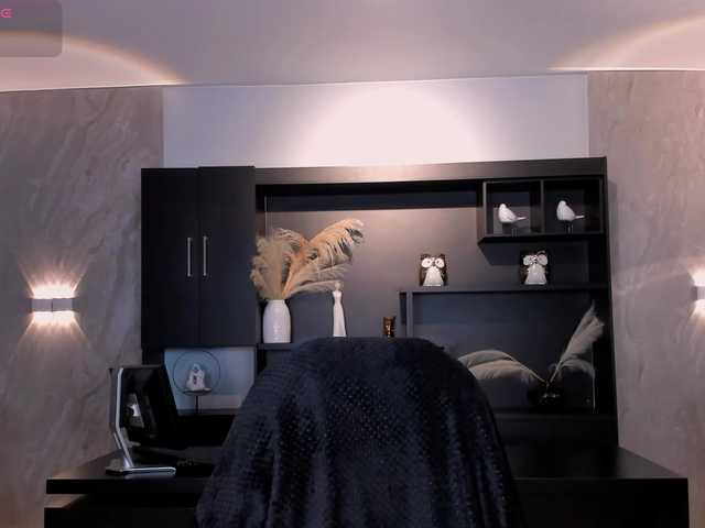 MilaColeman live cam on BongaCams
