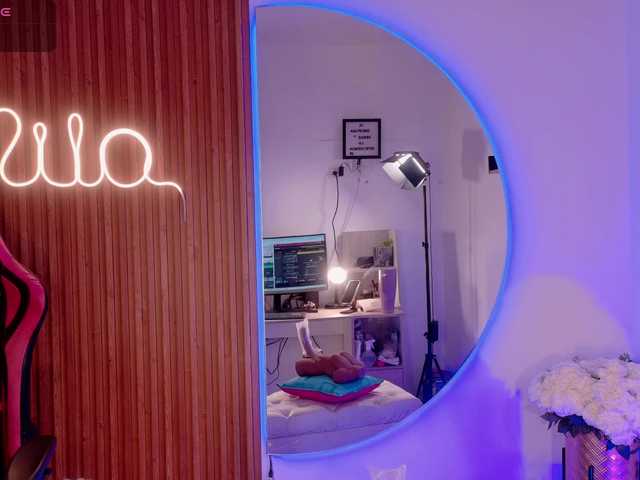 MilaColeman live cam on BongaCams