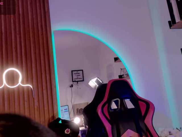 MilaColeman live cam on BongaCams