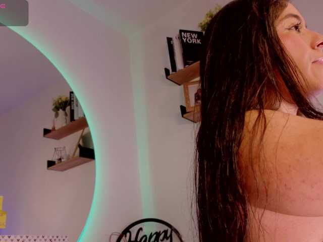 MilaColeman live cam preview