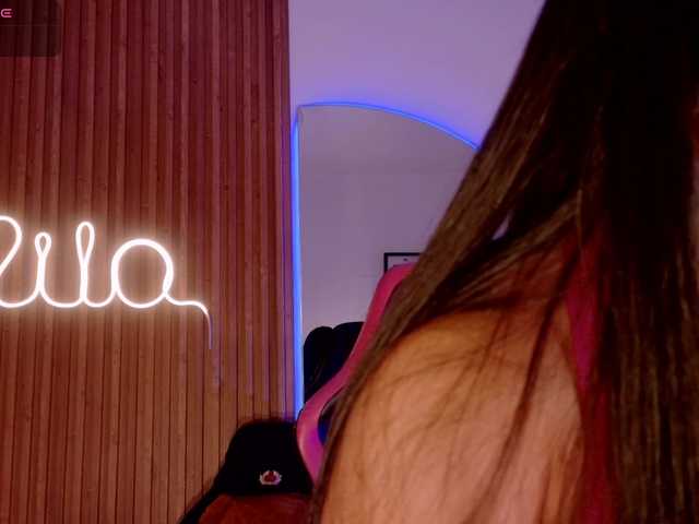 MilaColeman live cam on BongaCams