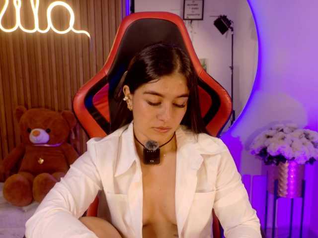 MilaColeman live cam on BongaCams