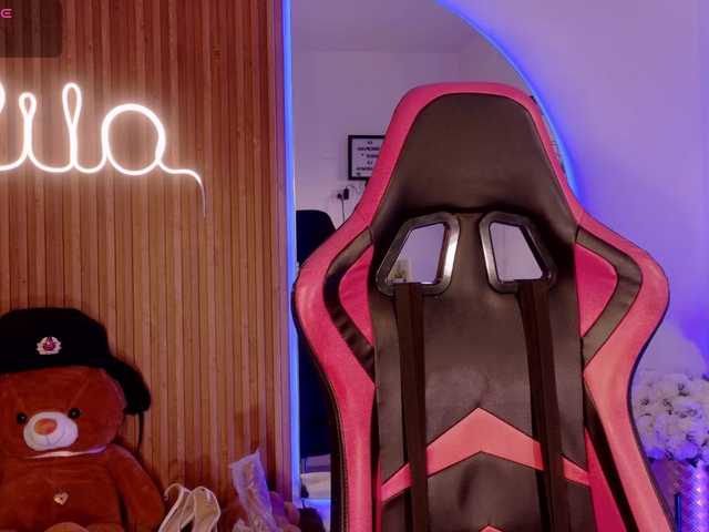 MilaColeman live cam on BongaCams