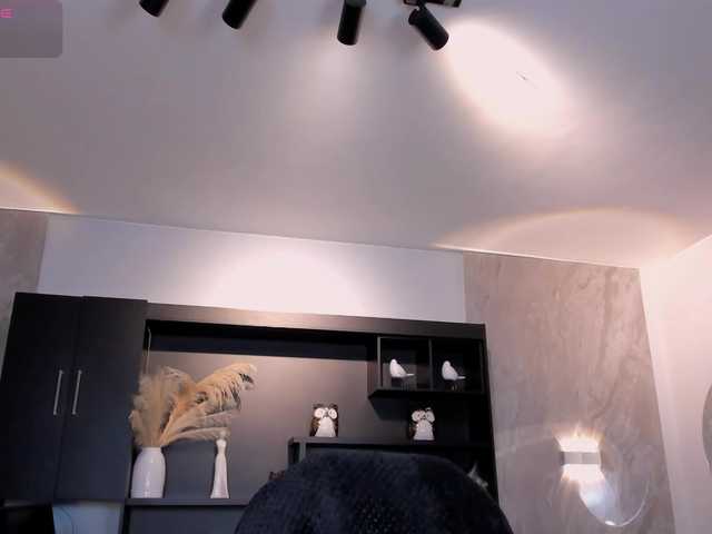 MilaColeman live cam on BongaCams