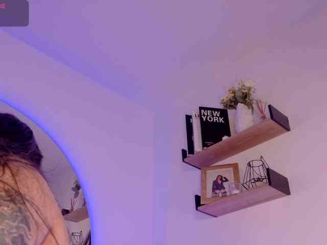 MilaColeman webcam