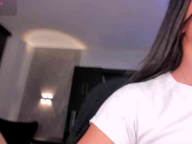 MilaColeman webcam