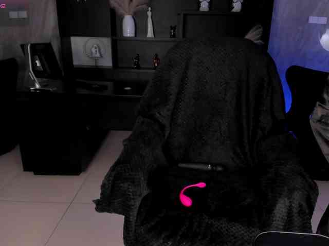 MilaColeman webcam