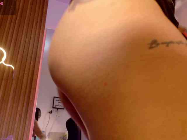 MilaColeman webcam