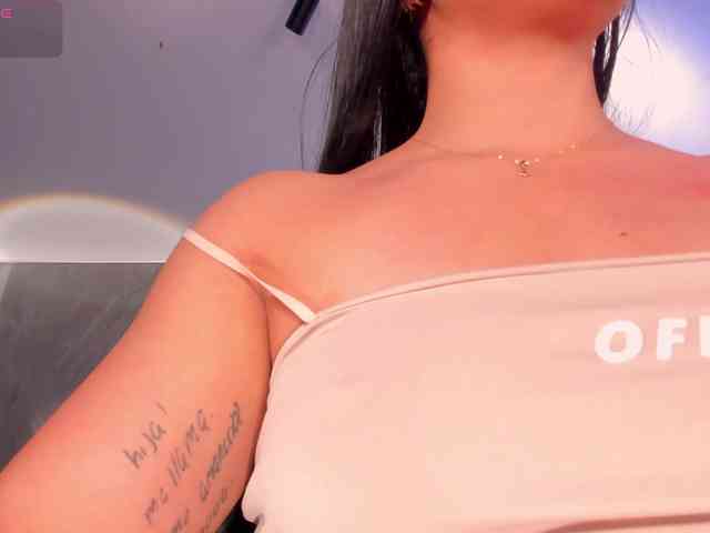 MilaColeman webcam