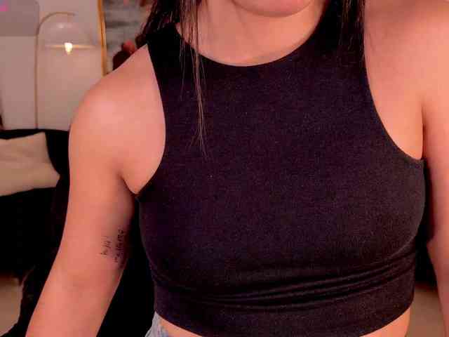MilaColeman webcam
