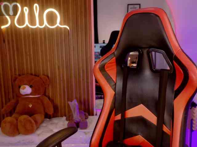 MilaColeman webcam