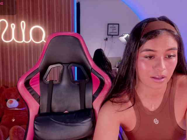 MilaColeman webcam