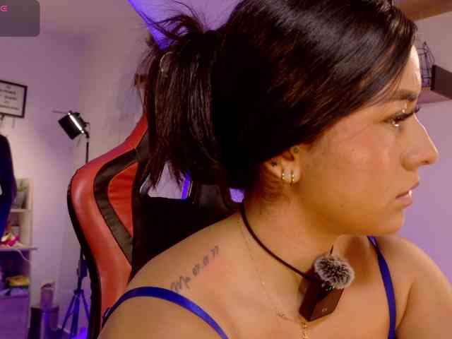 MilaColeman webcam