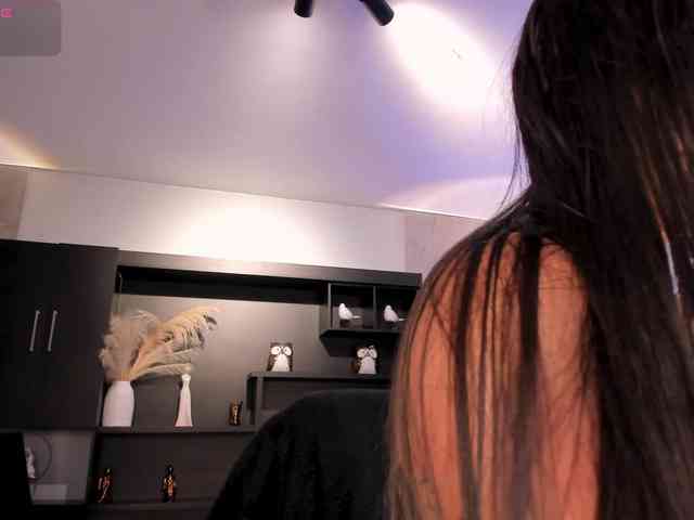 MilaColeman webcam