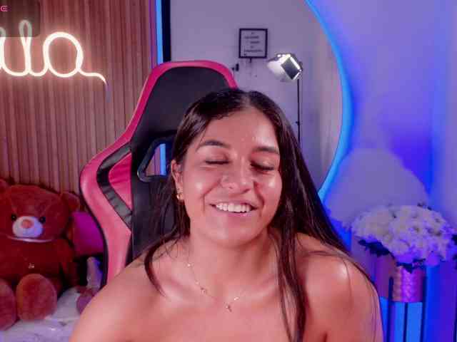 MilaColeman webcam