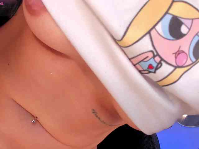 MilaColeman webcam