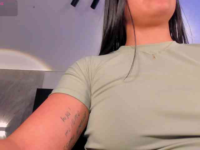 MilaColeman webcam