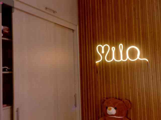 MilaColeman webcam
