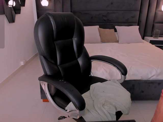 AmberColors's BongaCams show and profile