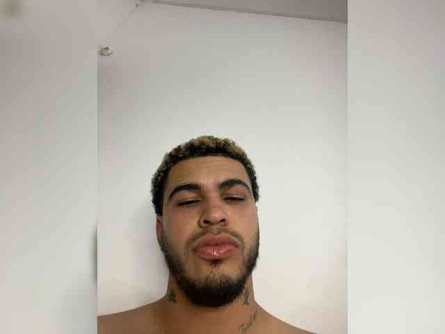 mell-omar-hot