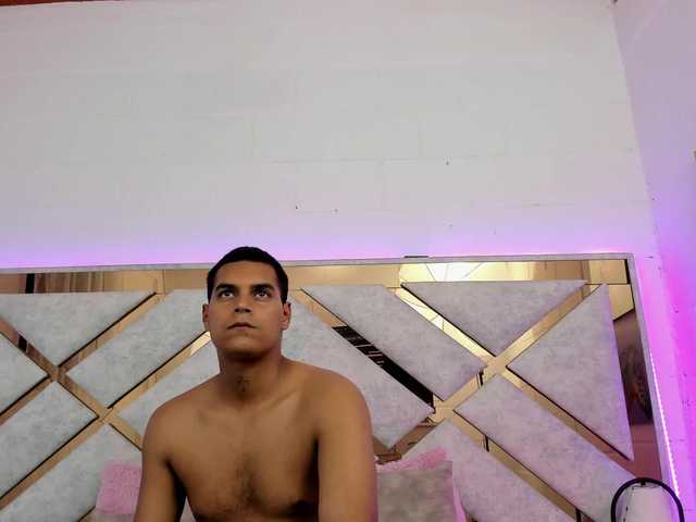 celestesderek live cam on BongaCams