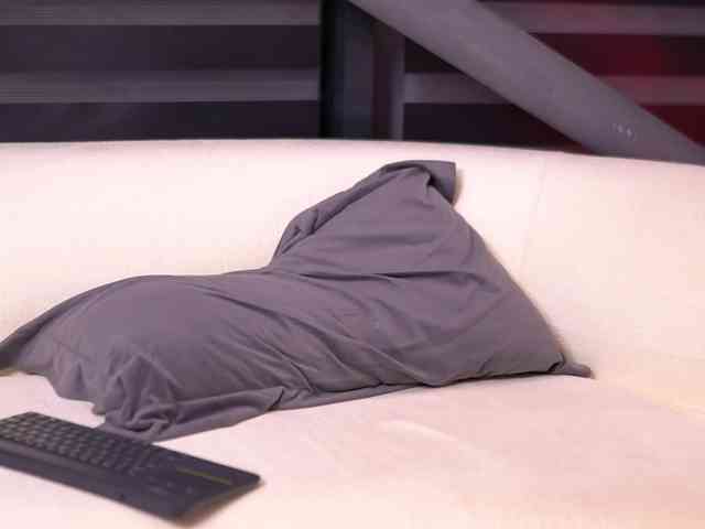 AlenaCapricious webcam