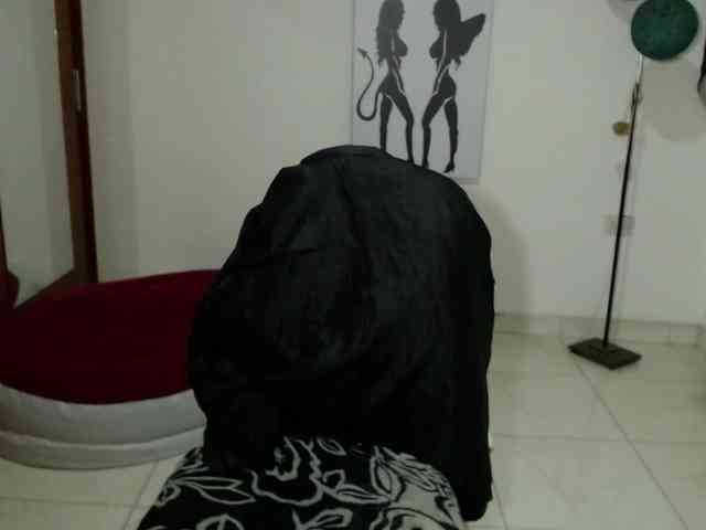 vivian-milf-paint webcam