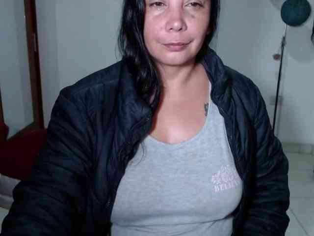 vivian-milf-paint webcam