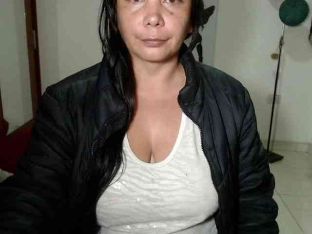 vivian-milf-paint webcam