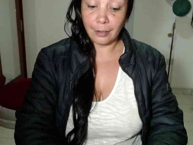 vivian-milf-paint webcam