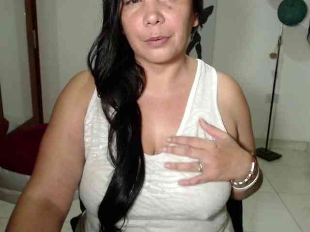 vivian-milf-paint webcam