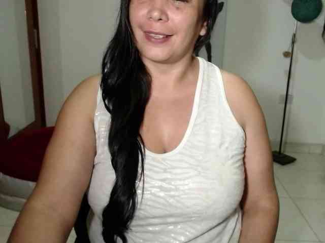 vivian-milf-paint webcam