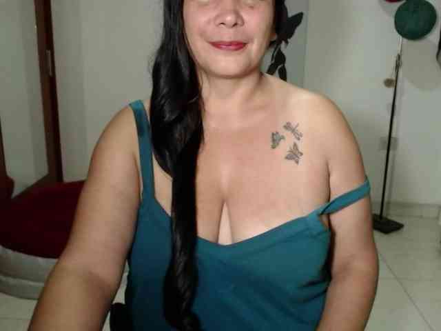 vivian-milf-paint webcam