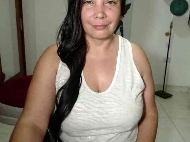 vivian-milf-paint webcam