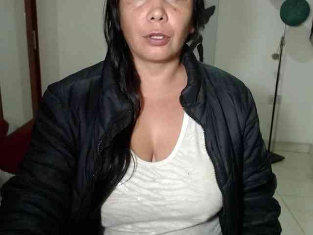 vivian-milf-paint webcam