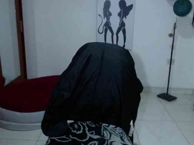 vivian-milf-paint webcam