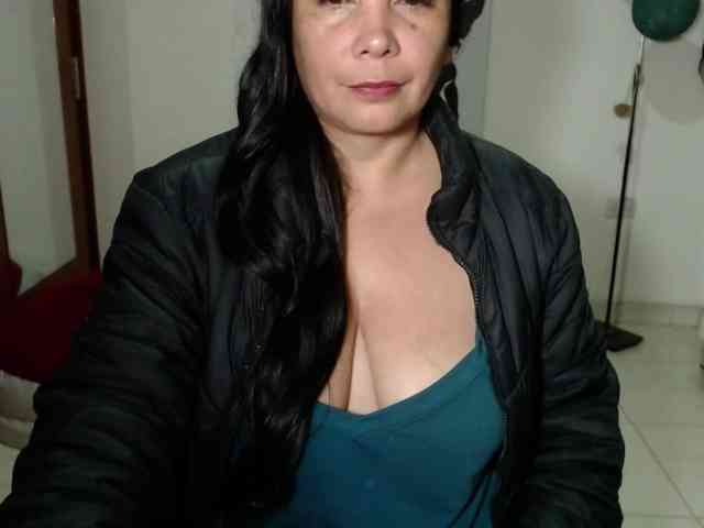 vivian-milf-paint webcam