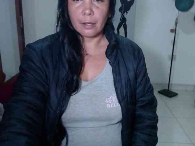 vivian-milf-paint webcam