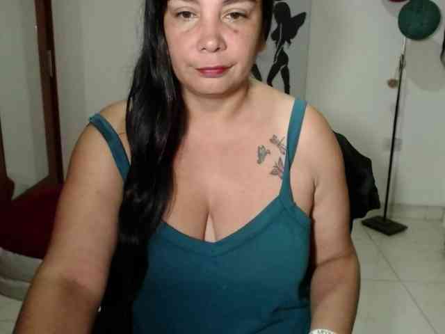 vivian-milf-paint webcam