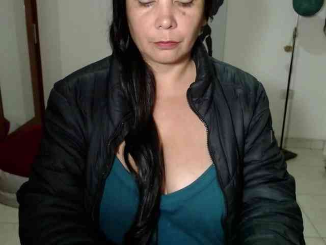 vivian-milf-paint webcam