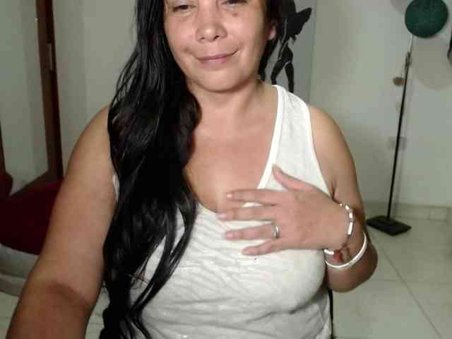 vivian-milf-paint webcam