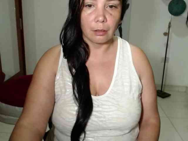 vivian-milf-paint webcam