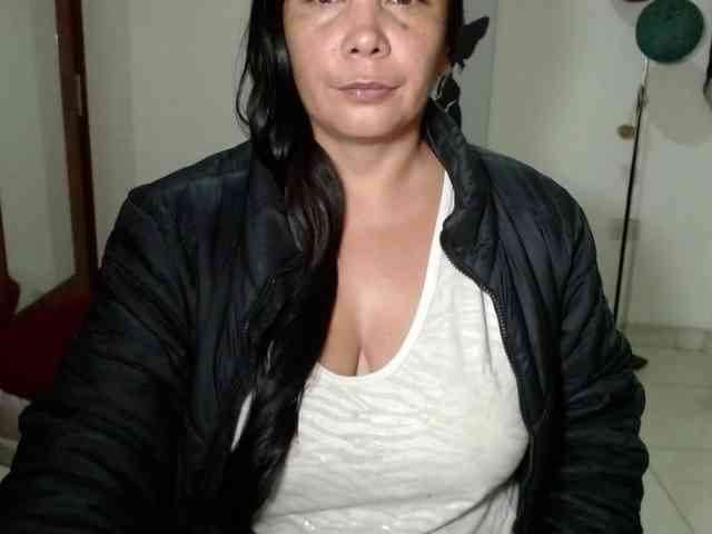 vivian-milf-paint webcam