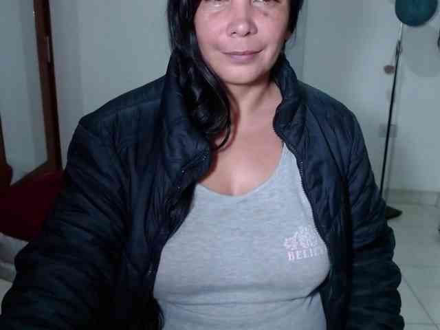 vivian-milf-paint webcam