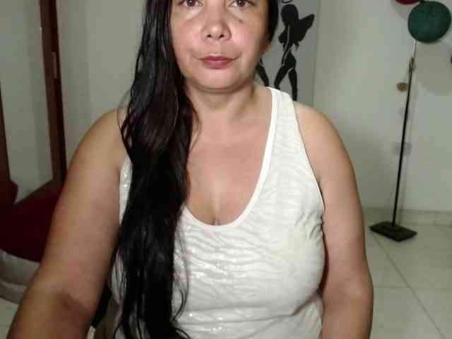 vivian-milf-paint webcam