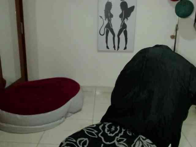 vivian-milf-paint webcam