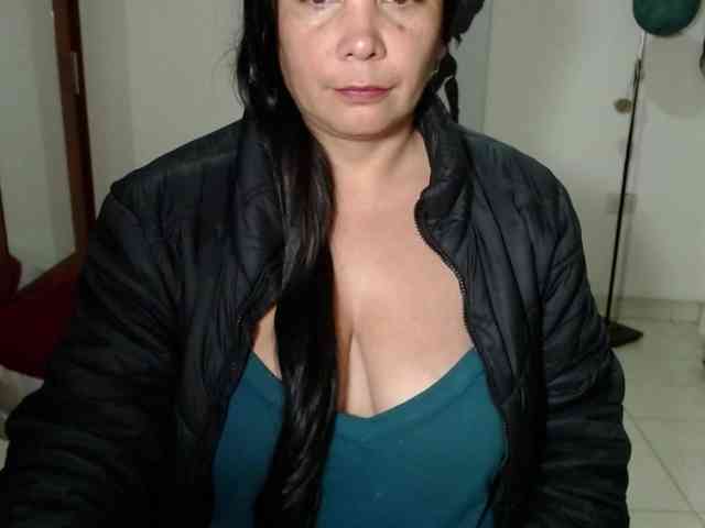 vivian-milf-paint webcam