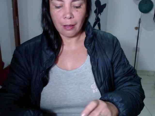 vivian-milf-paint webcam