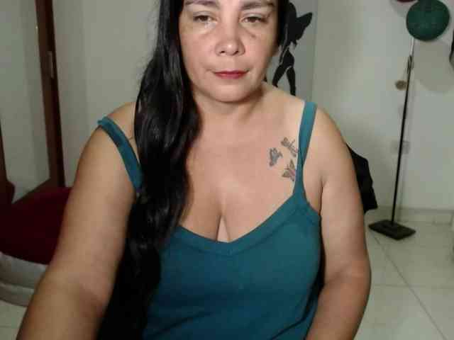 vivian-milf-paint webcam